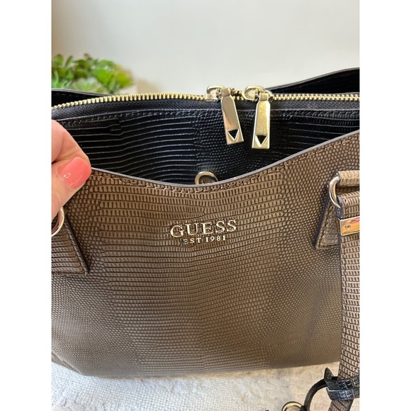 GUESS‎ Satchel Purse Brown Lizard Embossed Faux Leather Top Handle Bag - Picture 11 of 16